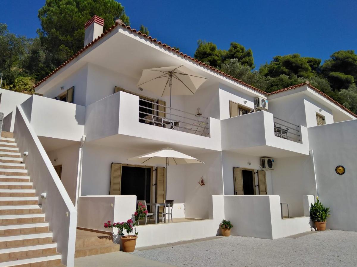 Skiathos Lagoterra Apartments מראה חיצוני תמונה