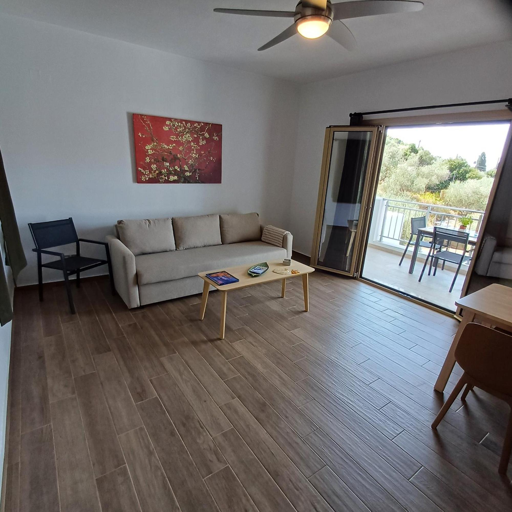 Skiathos Lagoterra Apartments מראה חיצוני תמונה